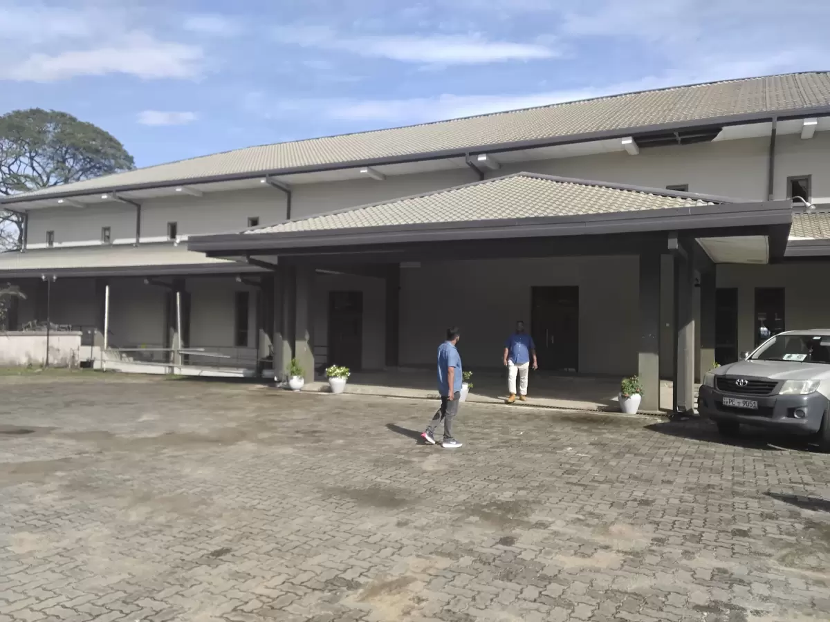 Town Hall Ibbagmuwa - Image 2